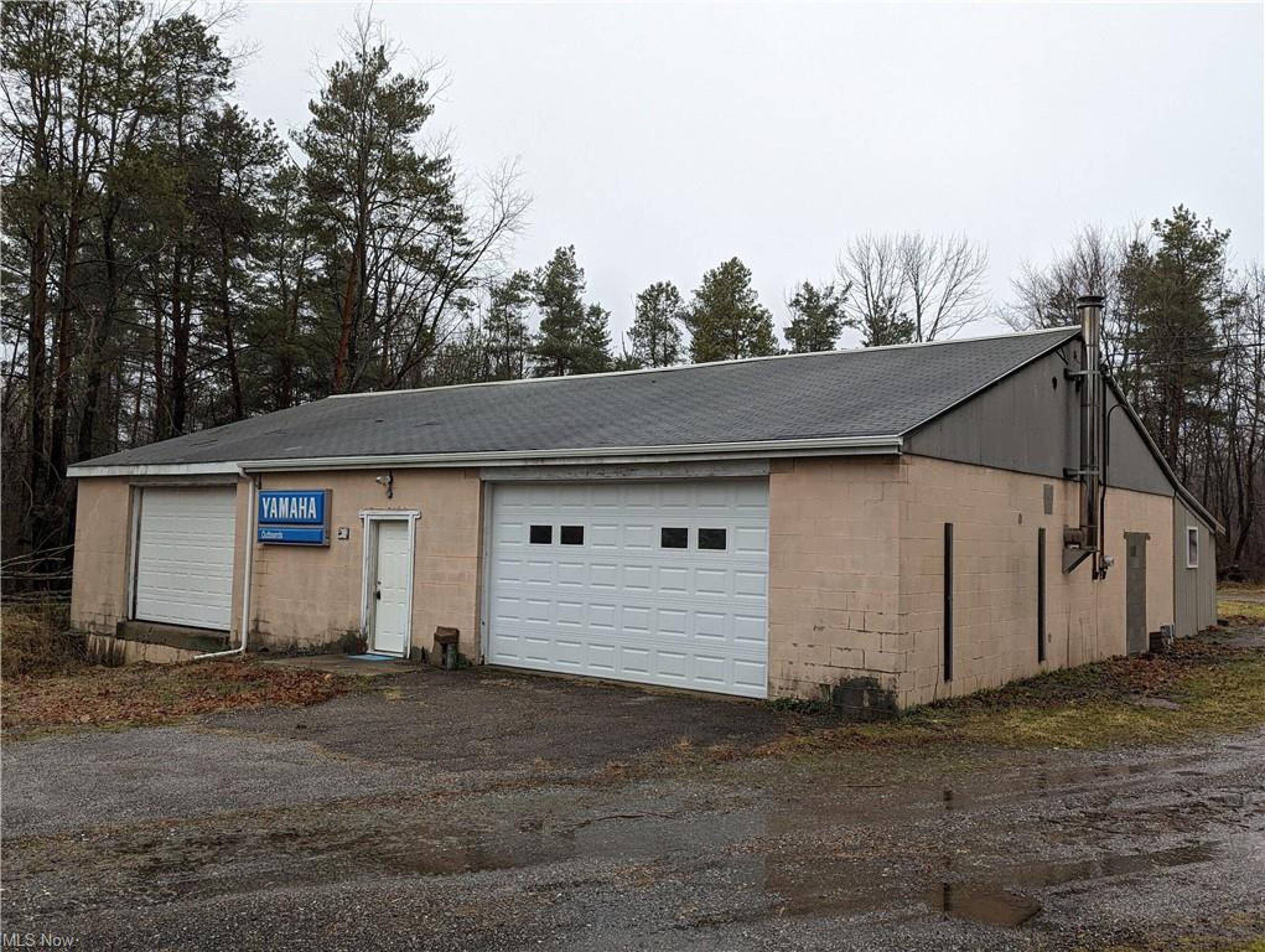 14200 Butternut Rd, Burton, OH 44021