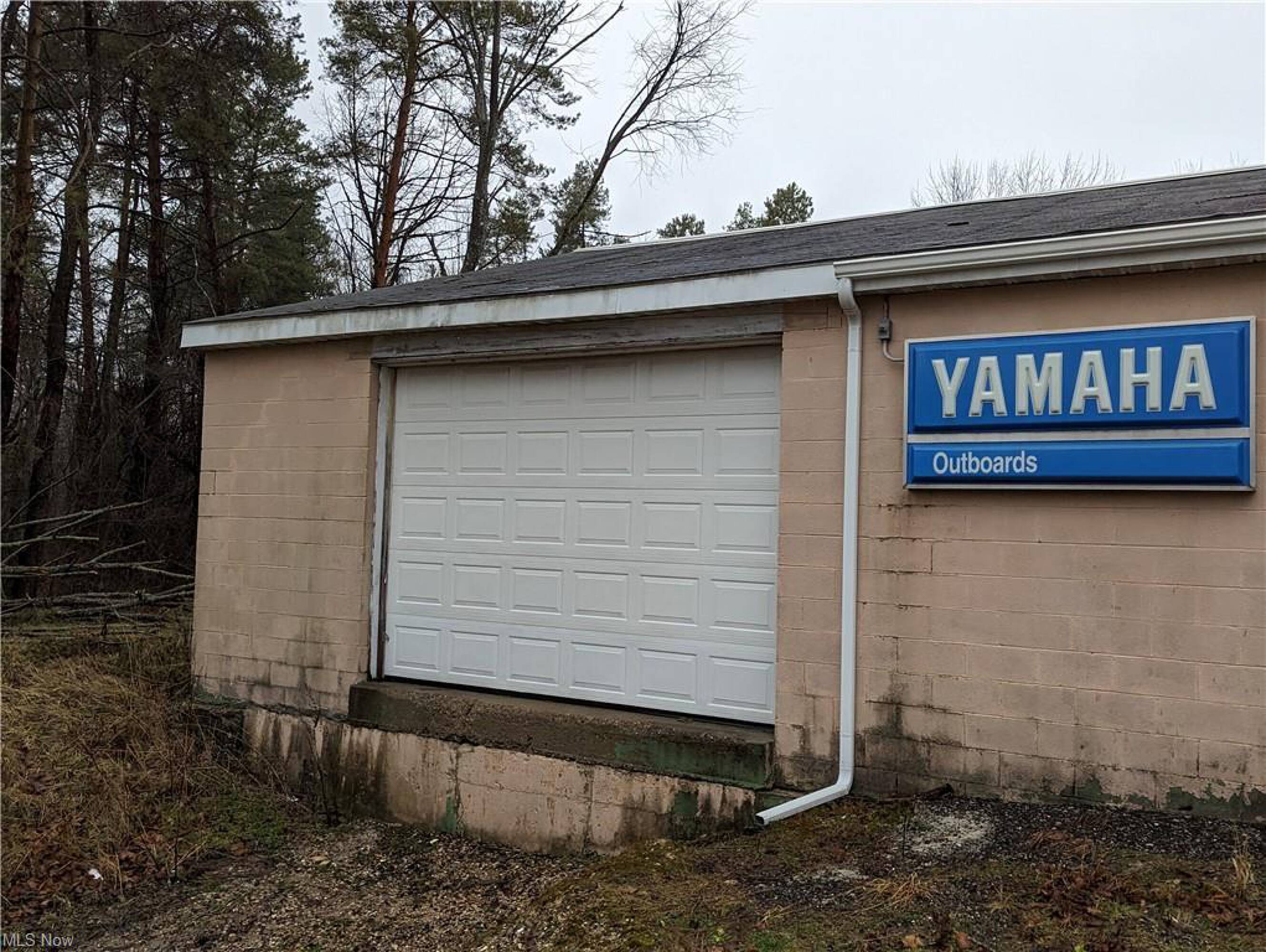 14200 Butternut Rd, Burton, OH 44021