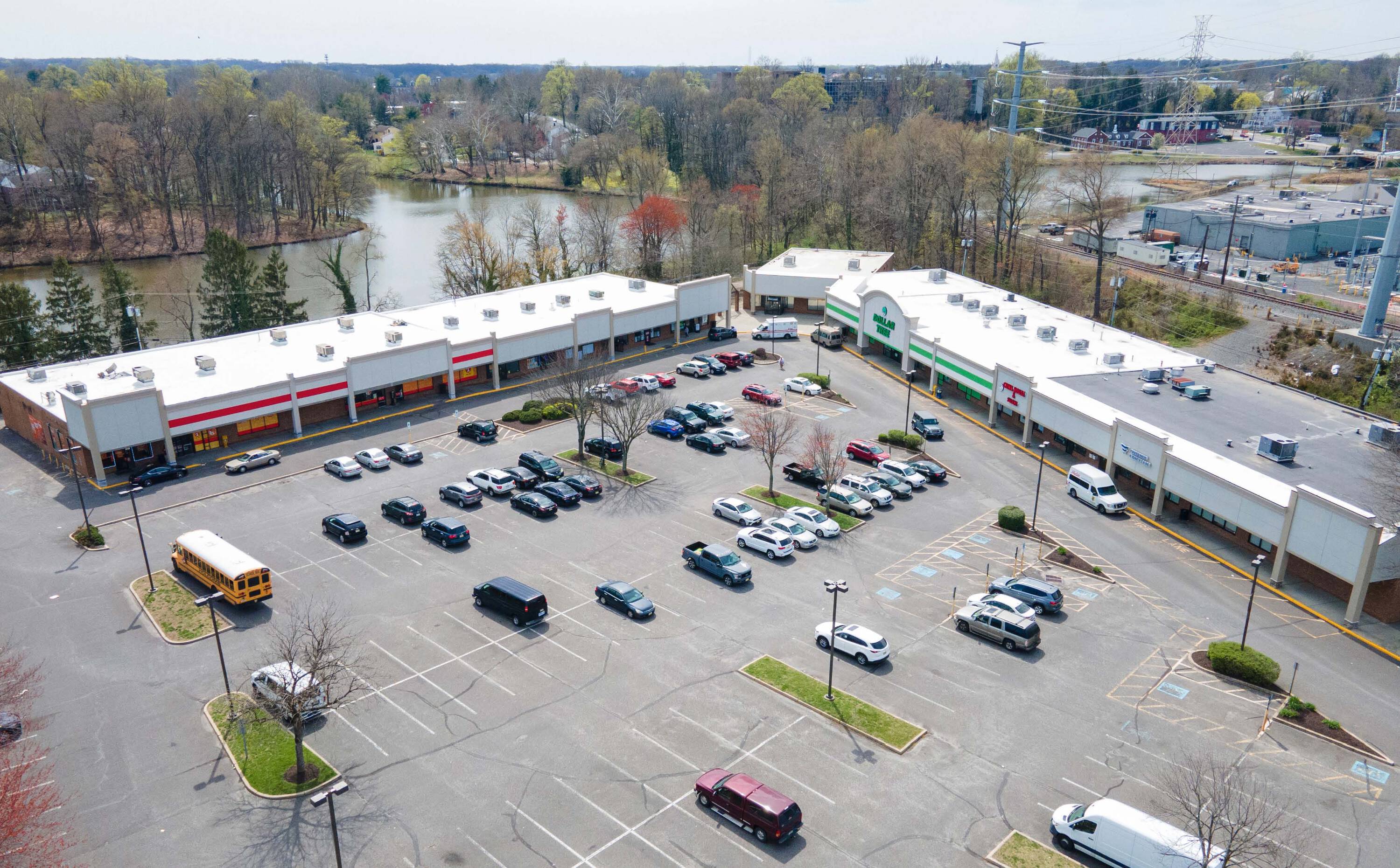 529 N Evergreen Ave, Woodbury, NJ 08096