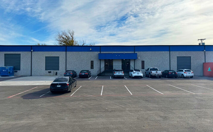 Pictures of Industrial property located at 2701-2749 S Great Southwest Parkway, Grand Prairie, TX 75051 for lease - image #1