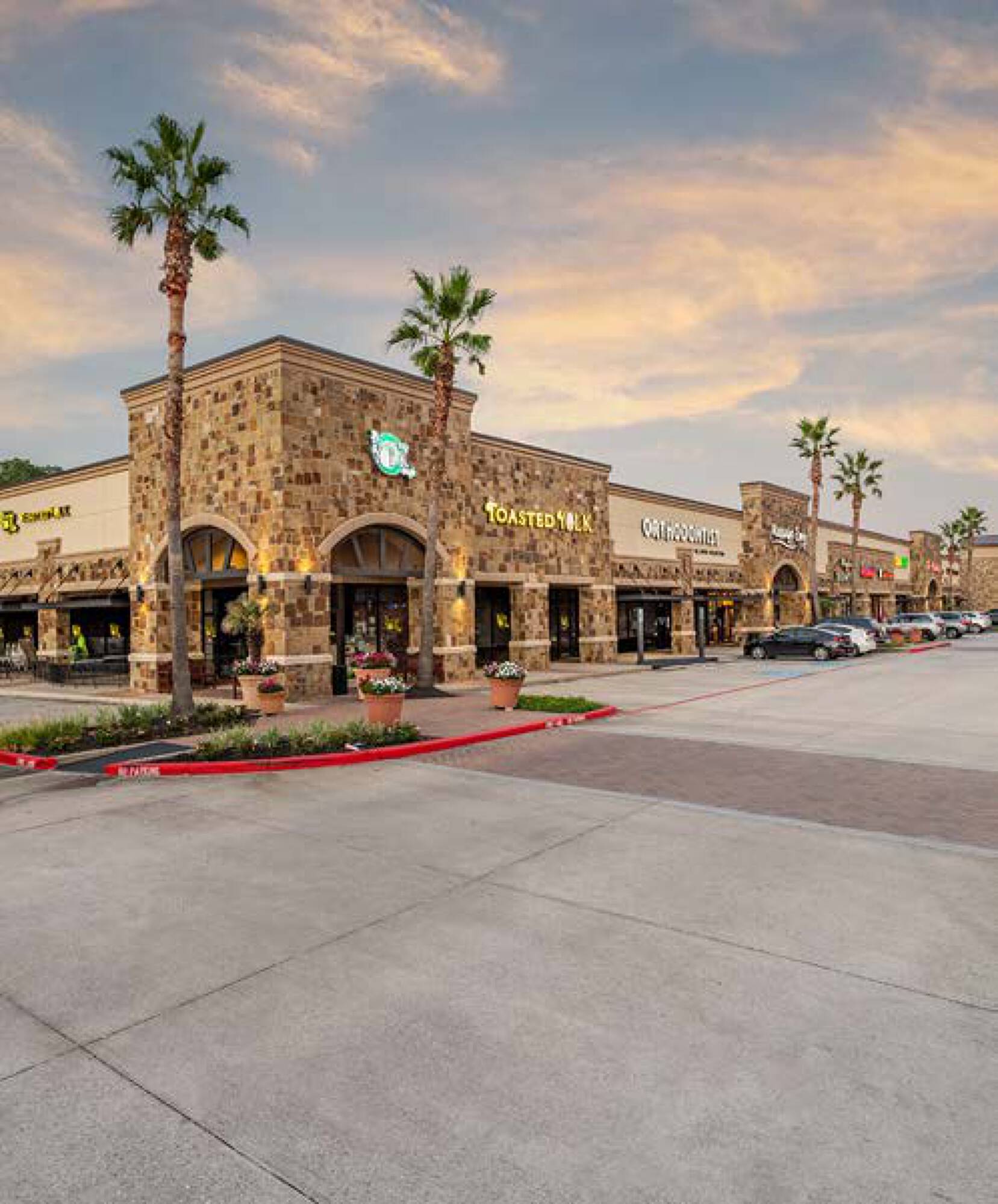 Imperial Oaks Shopping Center
