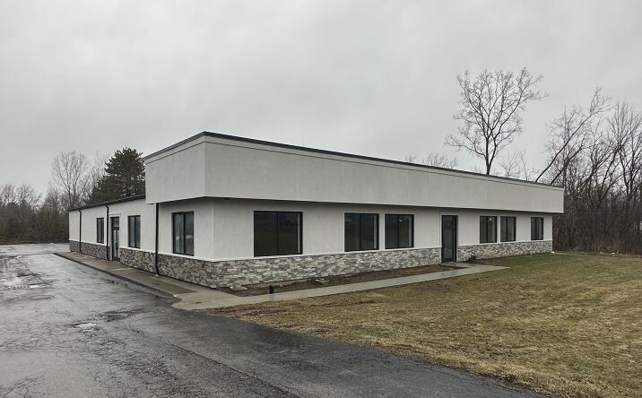 Pictures of Retail property located at 3310 Southwestern Blvd, Orchard Park, NY 14127 for lease - image #1