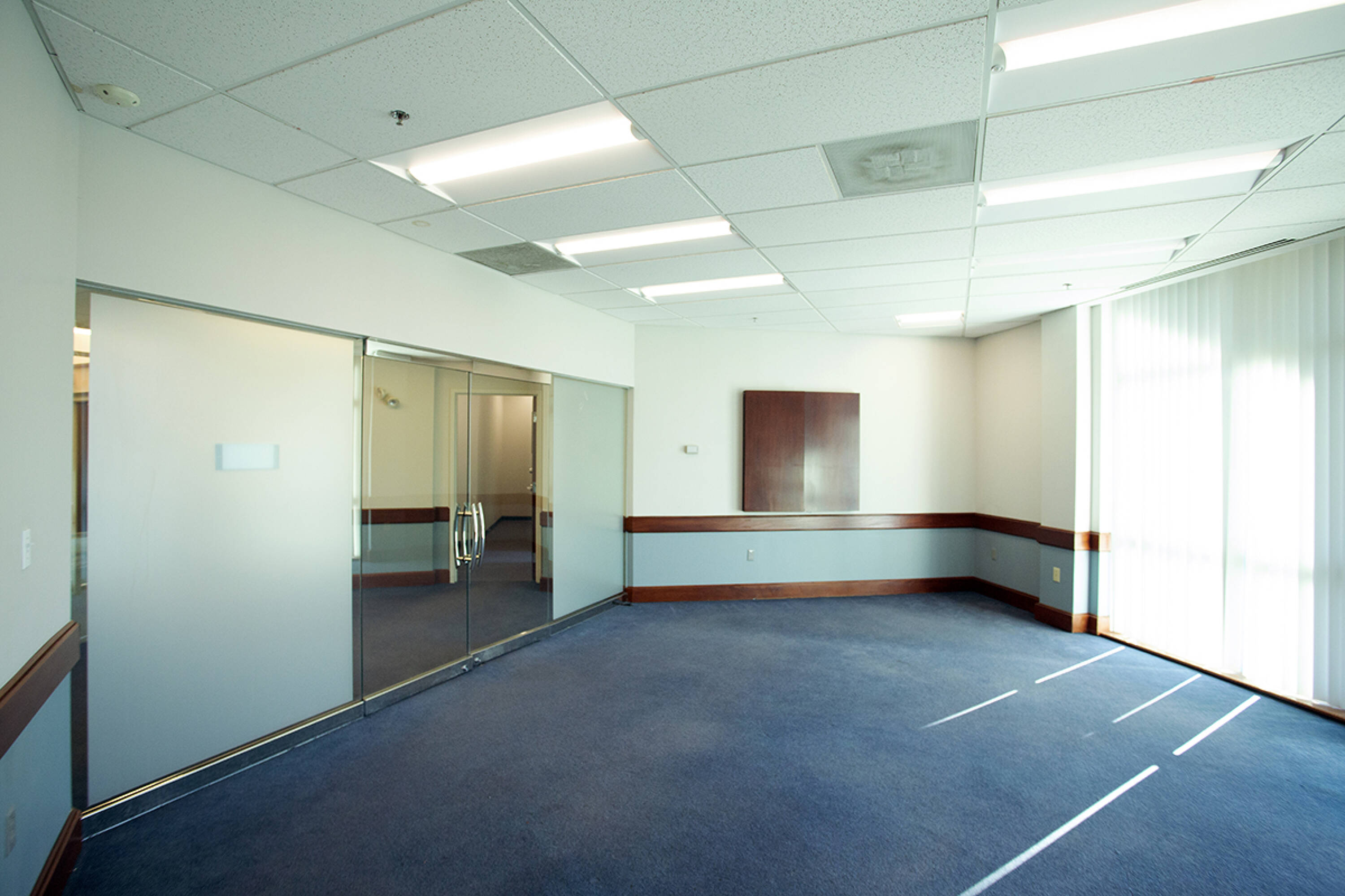 10 St, Lowell, MA 01852