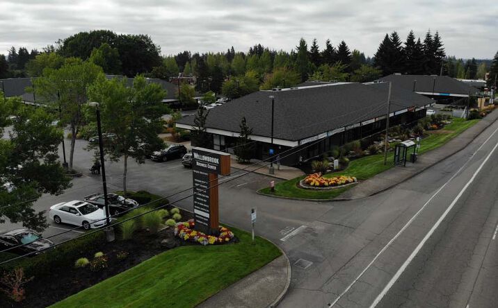 Pictures of Retail, Office property located at 11515-11555 SW Durham Rd, Tigard, OR 97224 for lease - image #1
