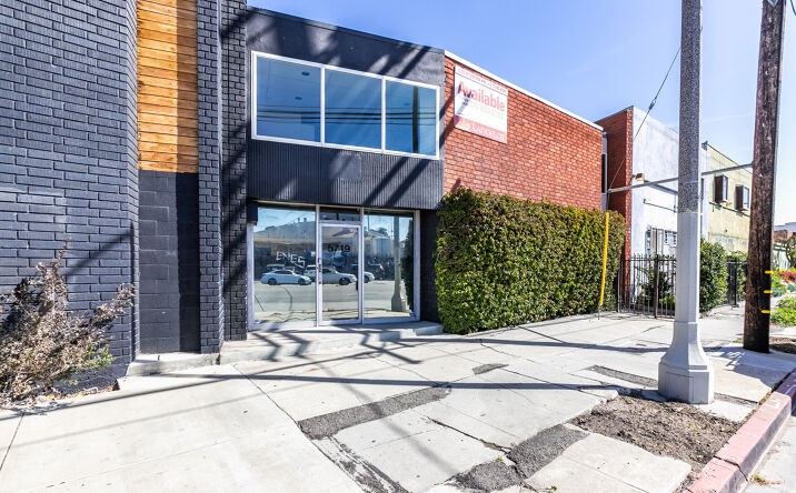 Pictures of Industrial property located at 5719 W Adams Blvd, Los Angeles, CA 90016 for lease - image #1