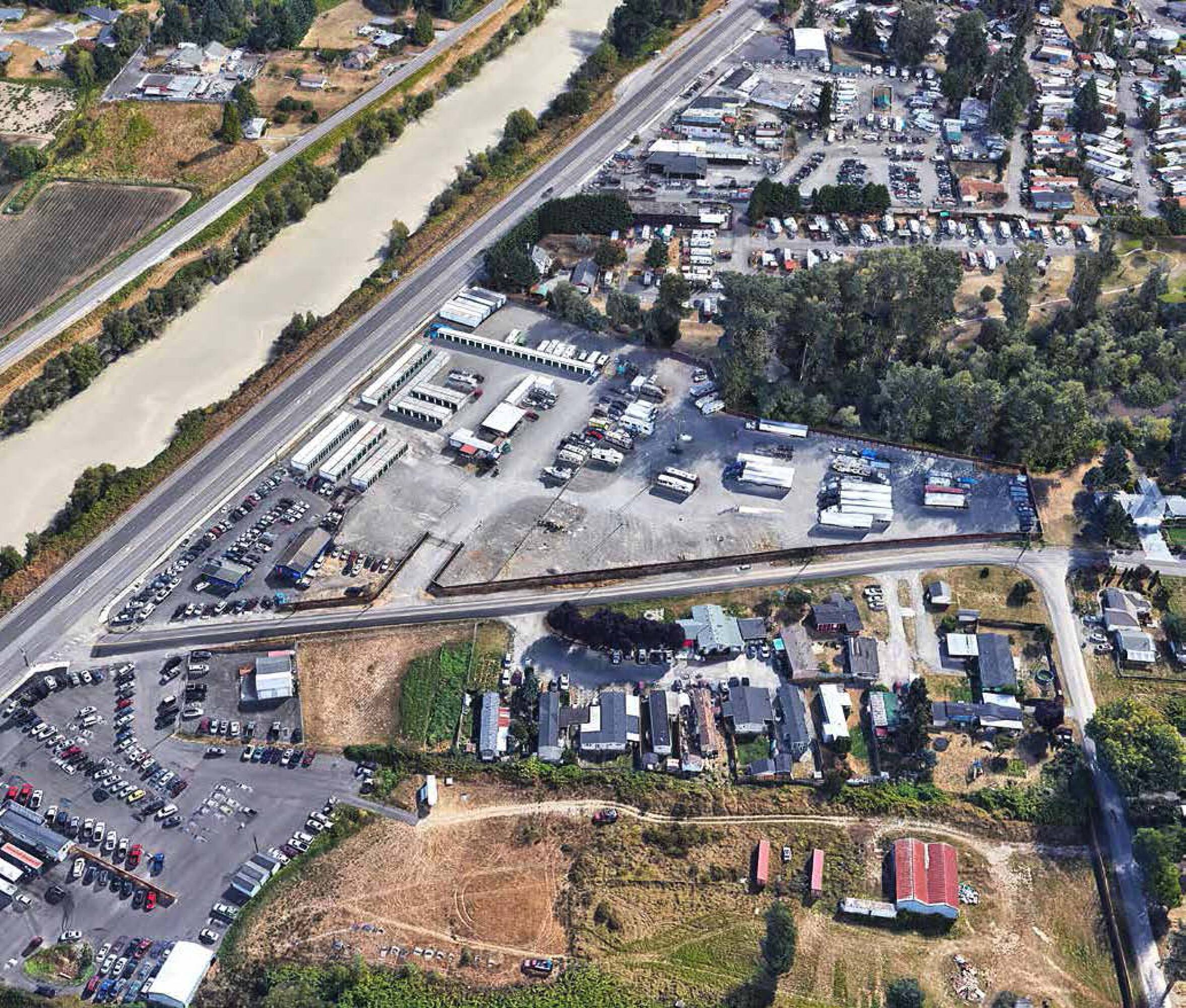 7702 River Rd E, Puyallup, WA 98371