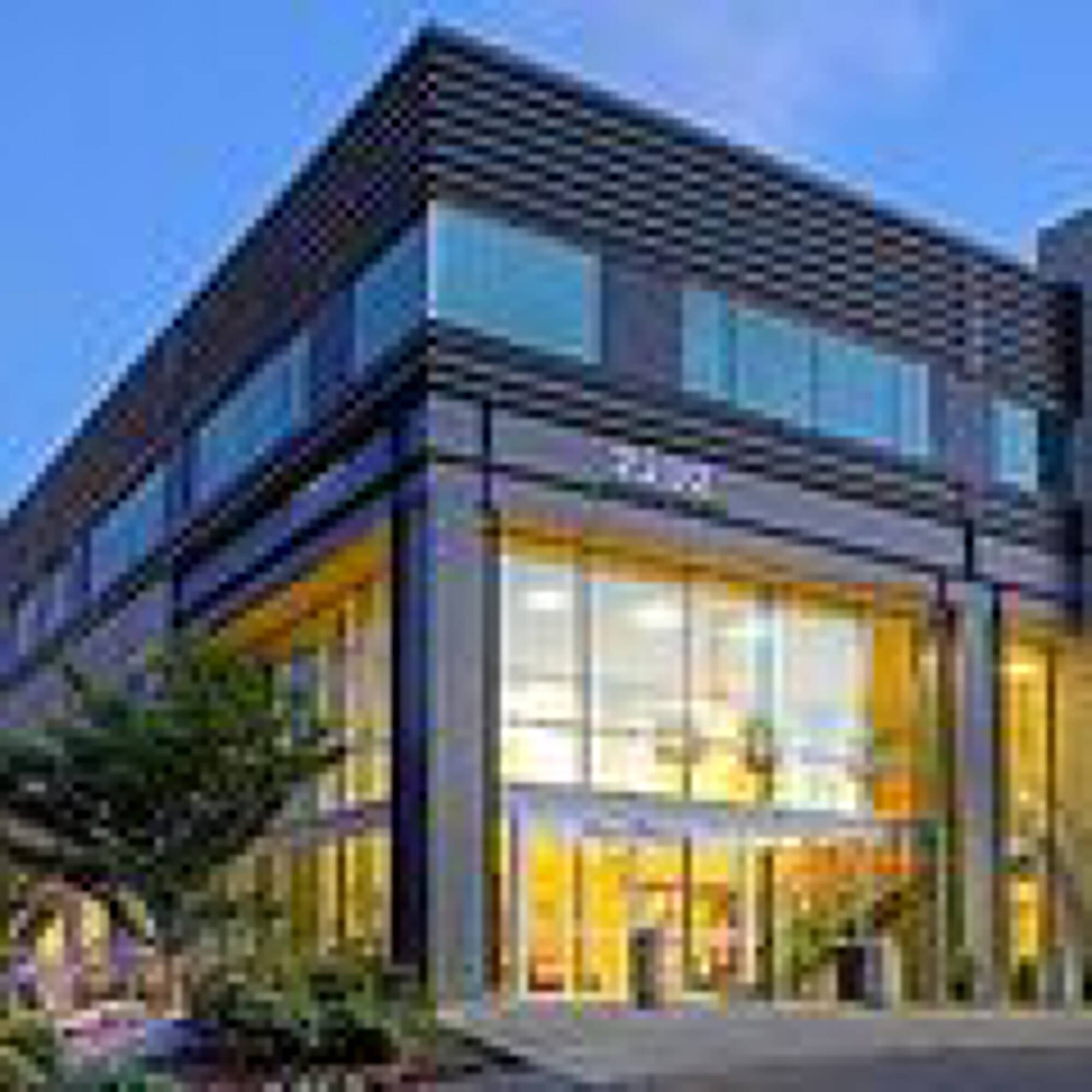 2202 S Cedar St, WA 98405