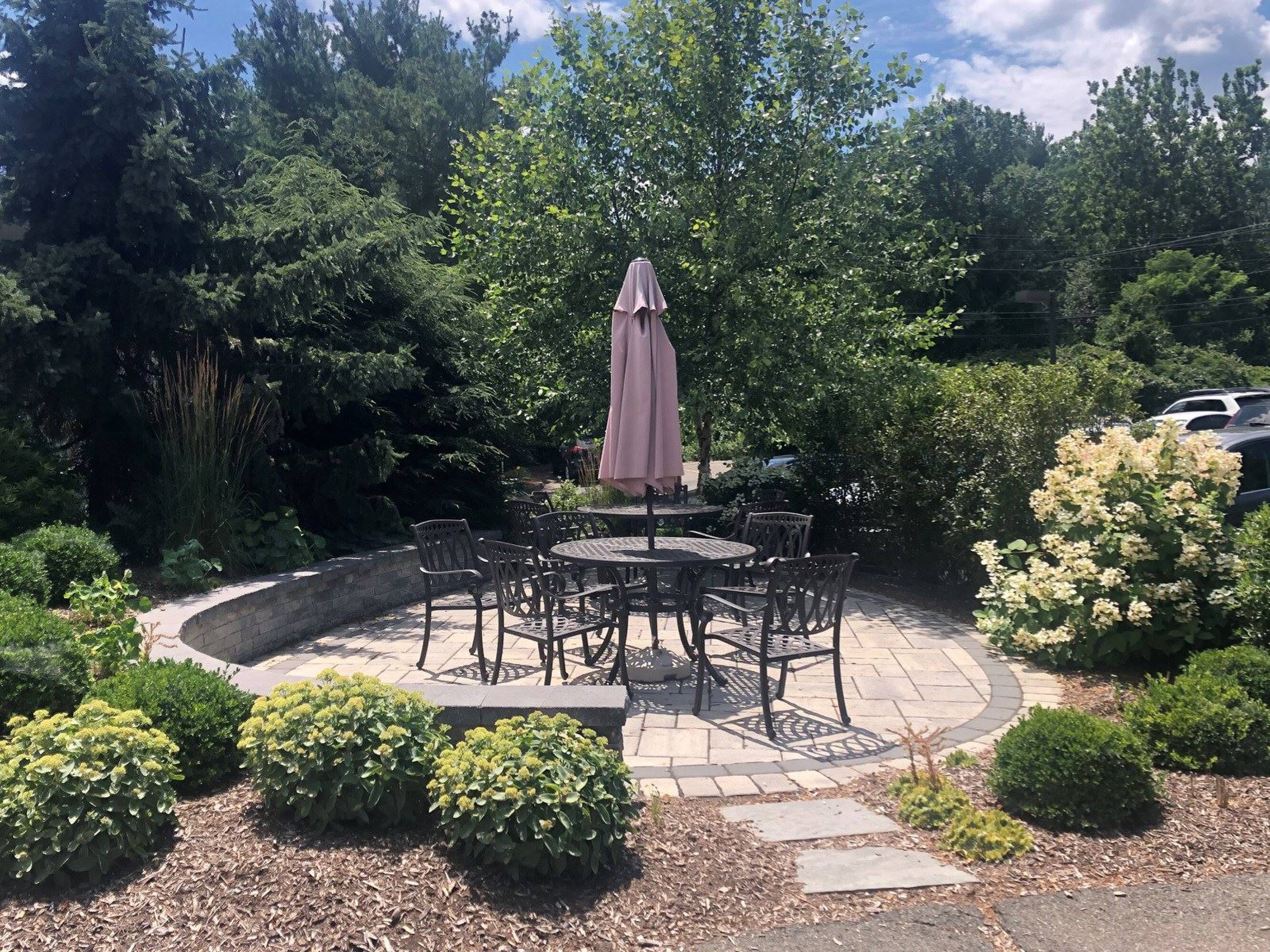 20 W Avon Rd, Avon, CT 06001