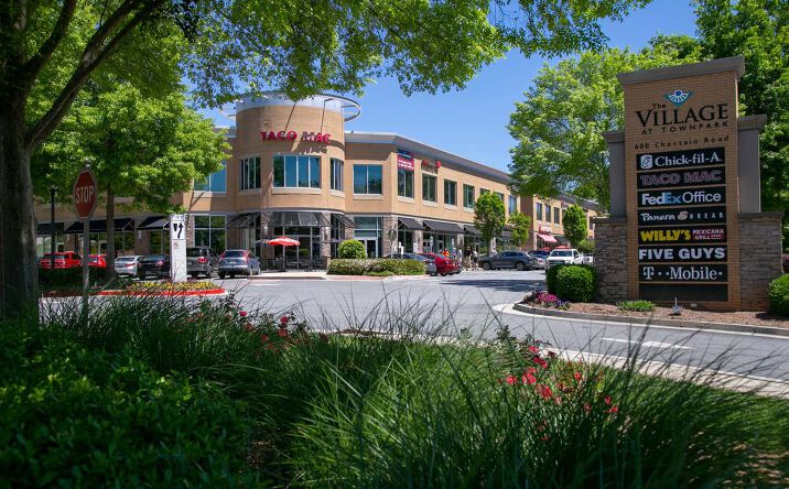 Pictures of Retail property located at 600 Chastain Rd NW, Kennesaw, GA 30144 for lease - image #1