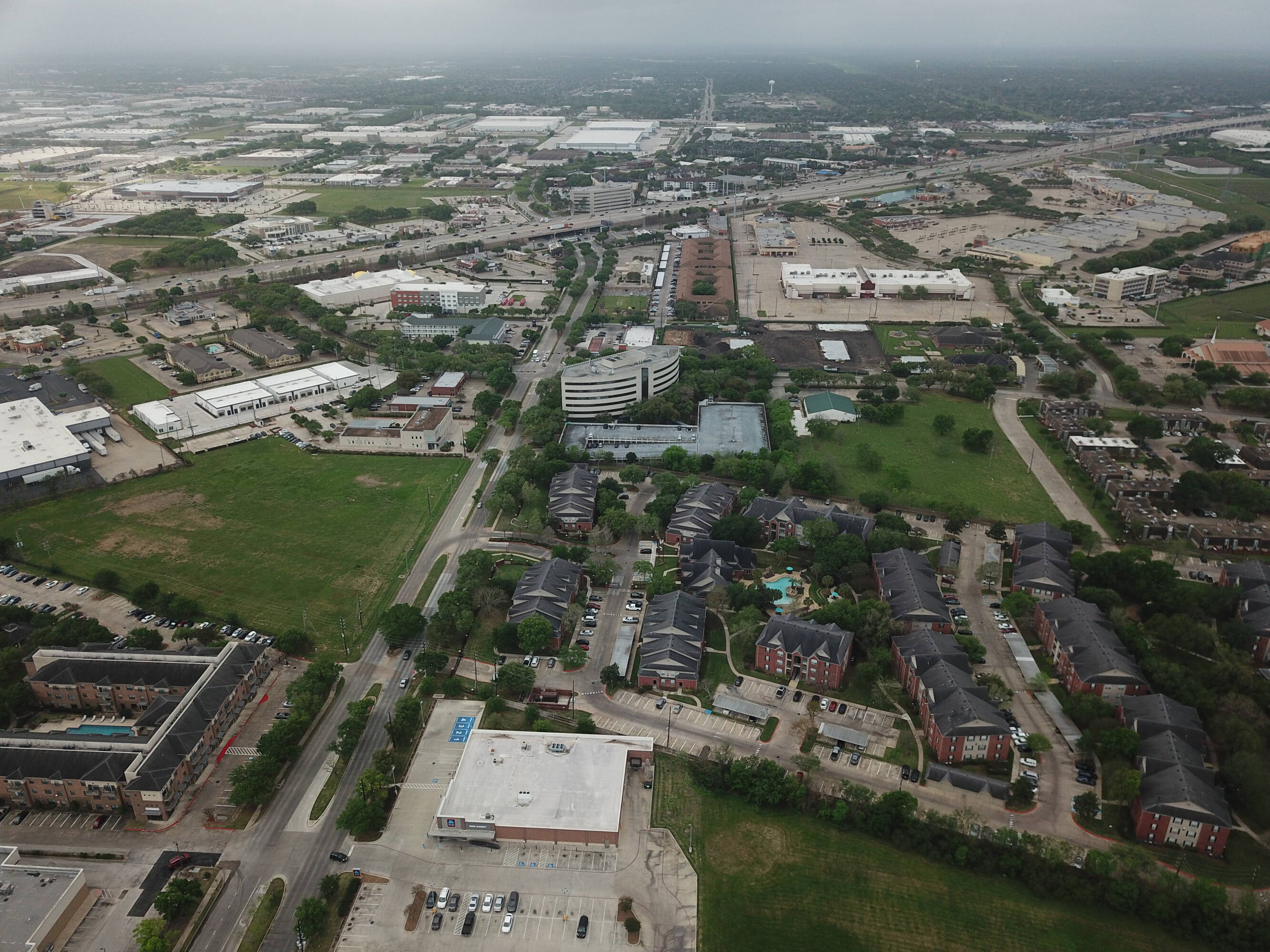 Meadows Place Shopping Center