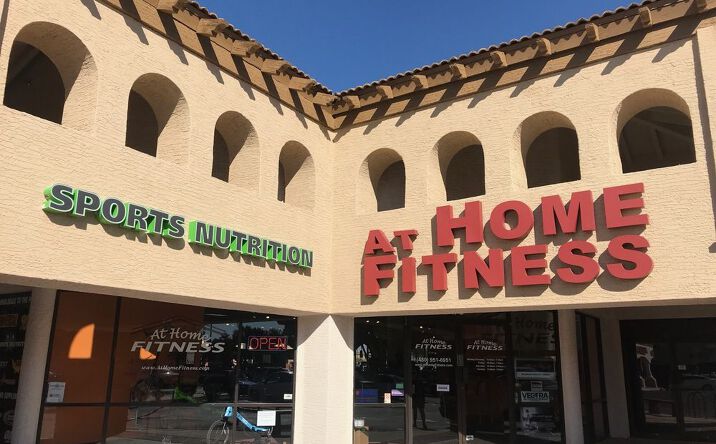 Pictures of Retail property located at 6949 E Shea Blvd, Scottsdale, AZ 85254 for lease - image #1