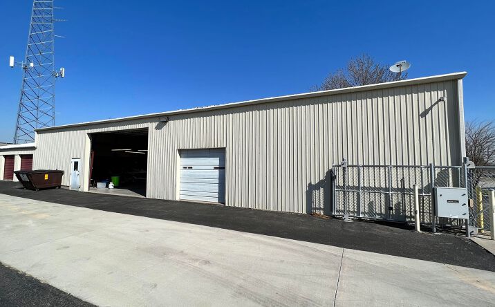 Pictures of Industrial property located at 1701 Windhoek Dr, Lincoln, NE 68512 for sales - image #1