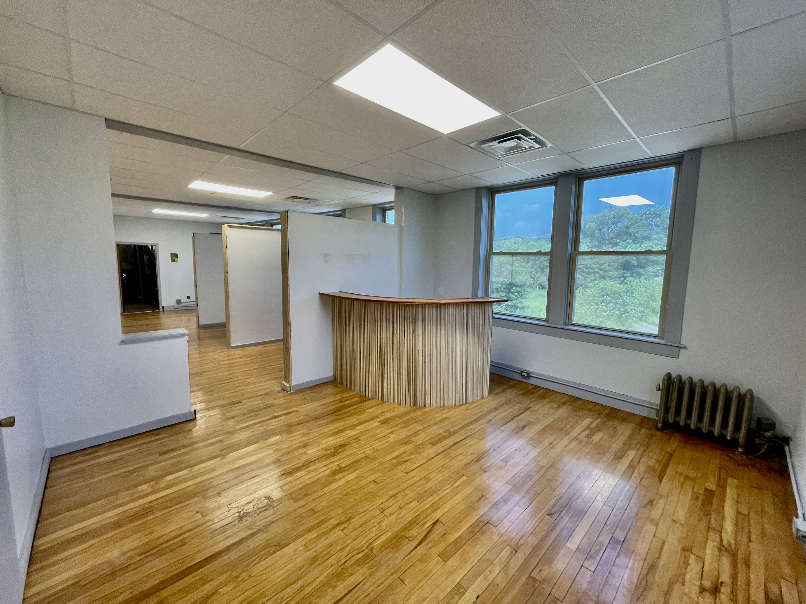 95 Main St, Chicopee, MA 01020