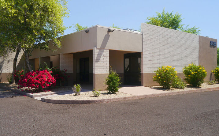 Pictures of Retail, Office property located at 8828 N Central Ave, Phoenix, AZ 85020 for lease - image #1