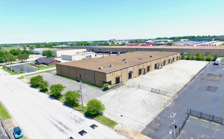 Pictures of Industrial property located at 4210 BF Goodrich Blvd, Memphis, TN 38118 for lease - image #1