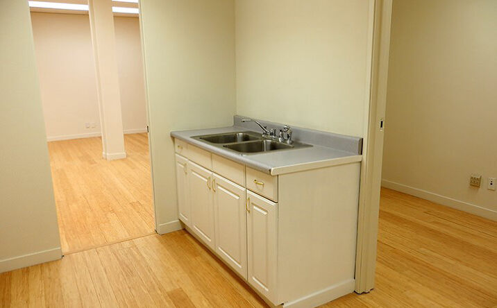 Pictures of Office property located at 8425 W. 3rd Street, Los Angeles, CA 90048 for lease - image #1