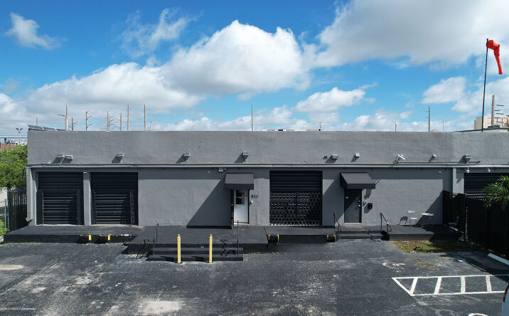 Pictures of Industrial property located at 829 NW 21st St, Miami, FL 33127 for lease - image #1