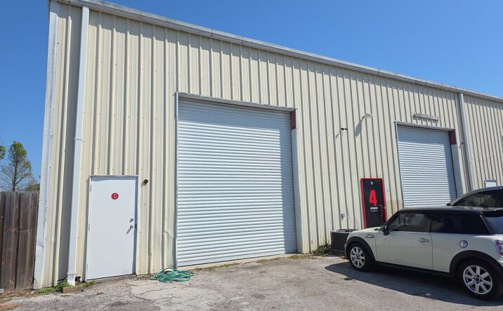 Pictures of Industrial property located at 9161 131st Pl N, Largo, FL 33773 for lease - image #1