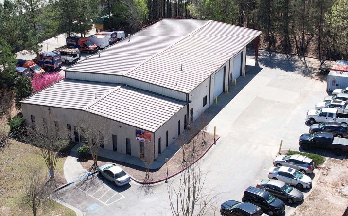 Pictures of Retail, Office, Industrial property located at 6694 Oak Ridge Commerce Way, Mableton, GA 30168 for lease - image #1