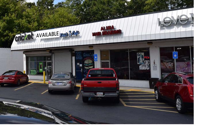 Pictures of Retail property located at 2460 Martin Luther King Junior Drive SW, Atlanta, GA 30311 for lease - image #1