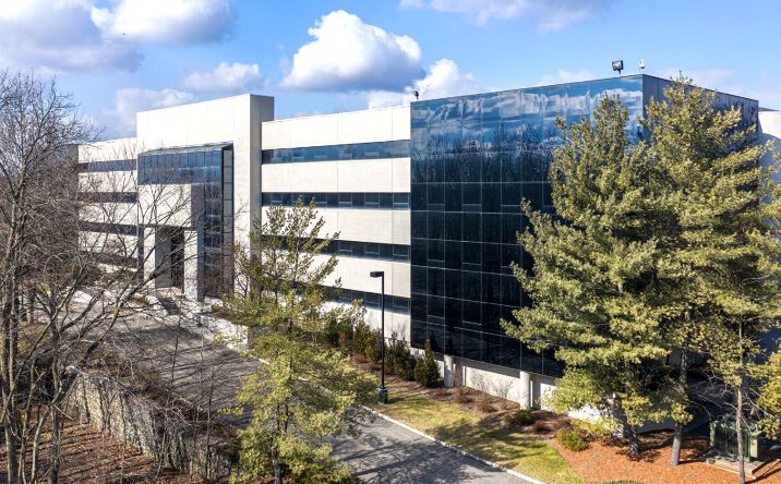 Pictures of Office property located at 695 Rt 46 West, Fairfield, NJ 07004 for lease - image #1