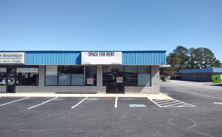 Pictures of Office, Retail property located at 2276 Moody Rd, Warner Robins, GA 31088 for lease - image #1