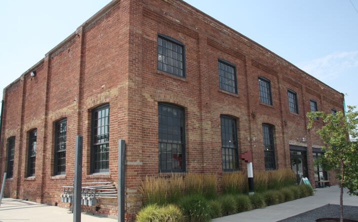 Pictures of Office, Retail property located at 412 S 700 W, Salt Lake City, UT 84104 for lease - image #1