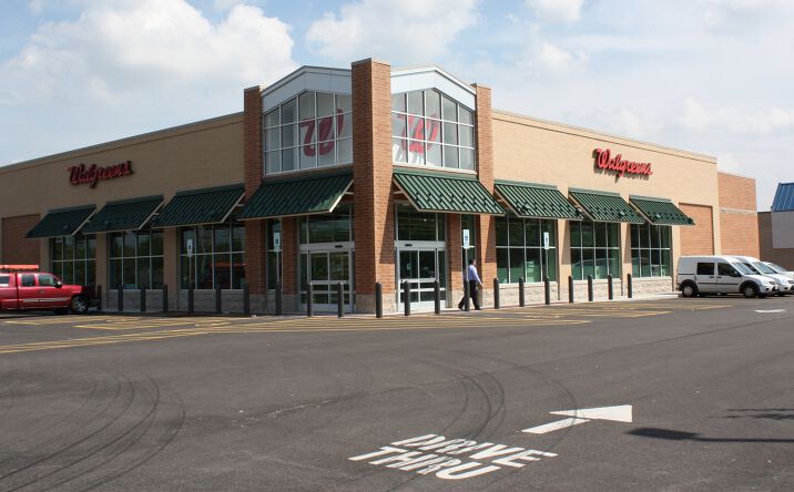 Pictures of Retail, Office property located at 551-589 N McLean Blvd, Elgin, IL 60123 for lease - image #1
