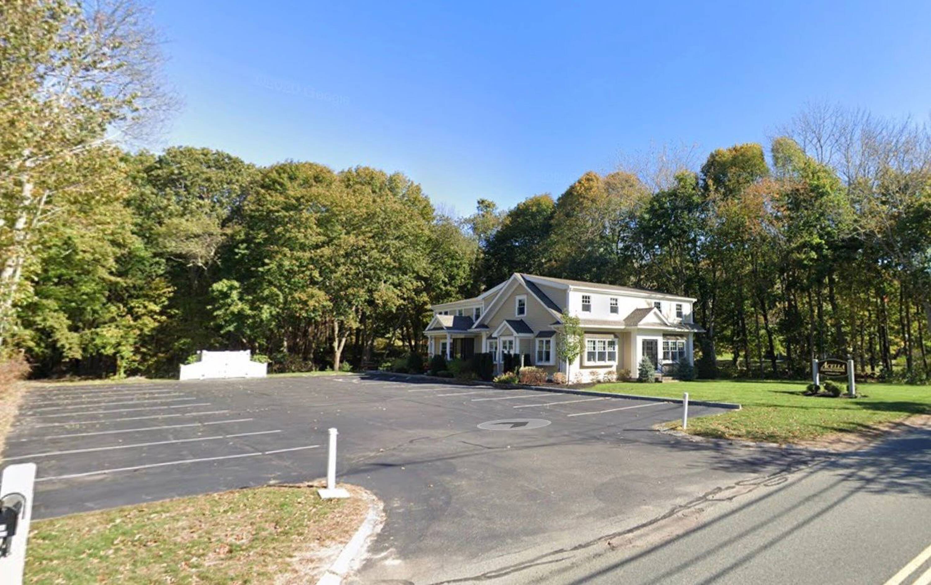 38 Washington St, Pembroke, MA 02359