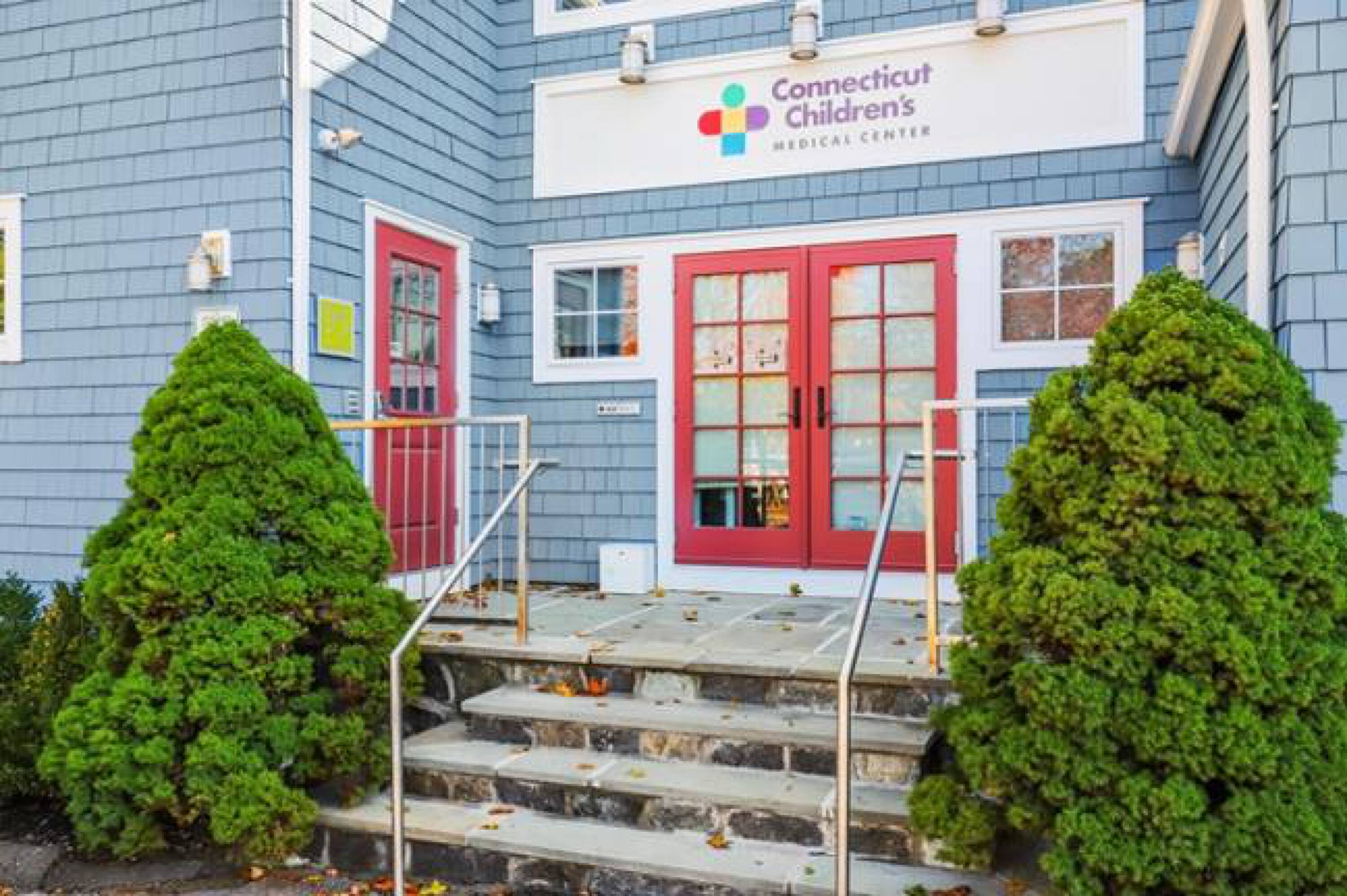 95 Reef Rd, Fairfield, CT 06824