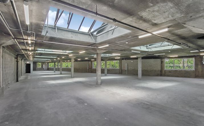 Pictures of Industrial property located at 4713 N Lamon Avenue, Chicago, IL 60630 for lease - image #1