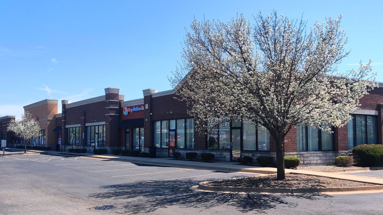 Pictures of Retail, Office property located at 100 W Illinois Hwy, New