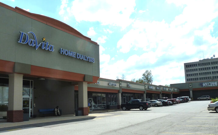 Pictures of Retail property located at 9654 Olive Blvd, Olivette, MO 63132 for lease - image #1