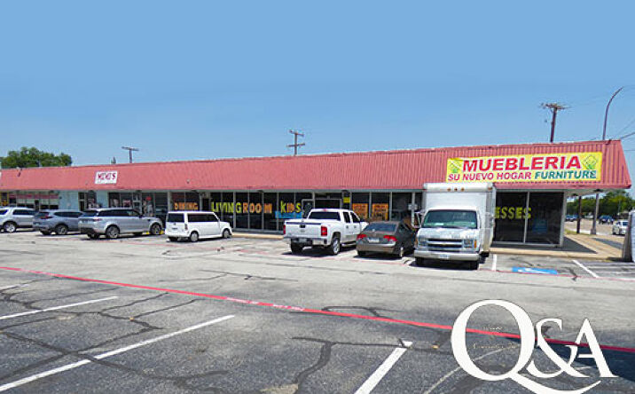 Pictures of Retail property located at 813 Oram St, Arlington, TX 76010 for sales - image #1