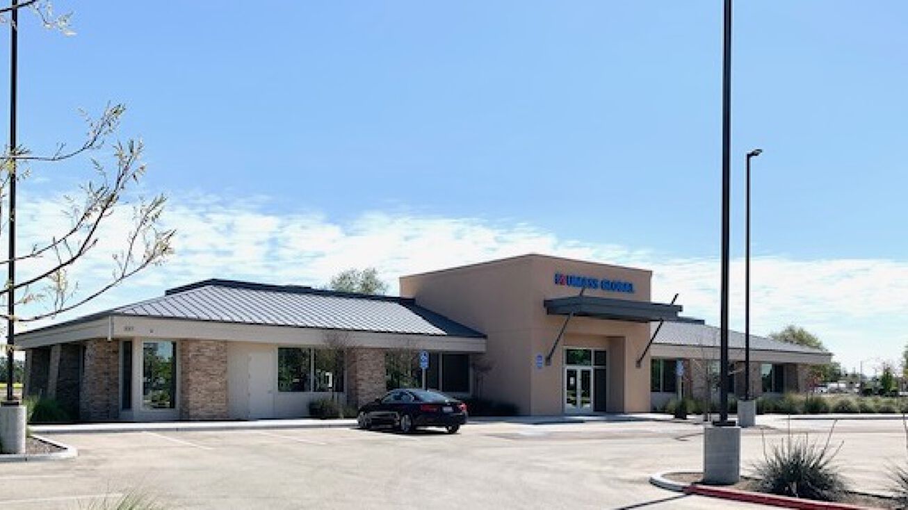 337 N Plaza Dr, Visalia, CA 93291 Office Space for Lease