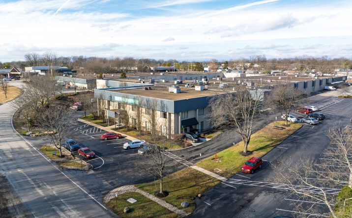Pictures of Office property located at 800 Freeway Dr N, Columbus, OH 43229 for lease - image #1