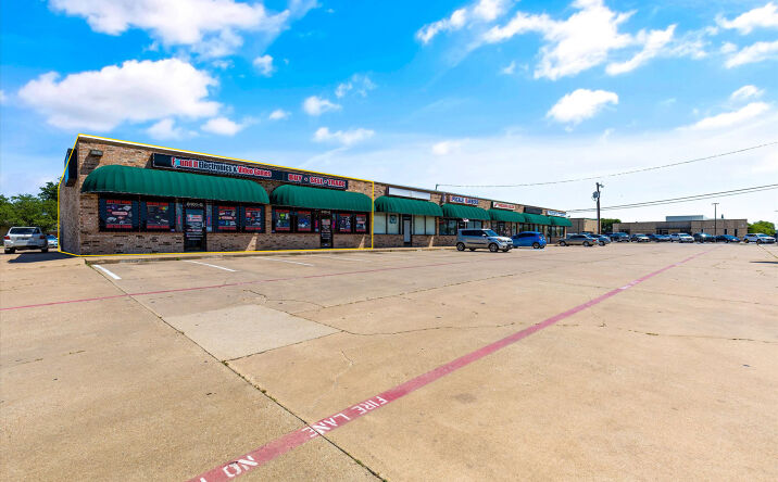 Pictures of Retail property located at 6101 Watauga Rd, Watauga, TX 76148 for lease - image #1