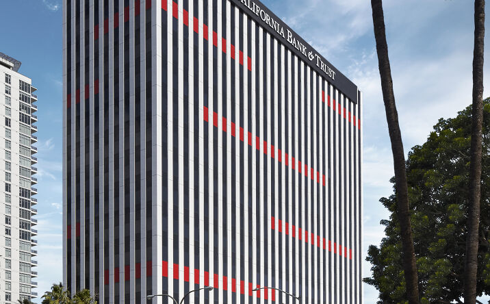 Pictures of Office property located at 444 W Ocean Blvd, Long Beach, CA 90802 for lease - image #1
