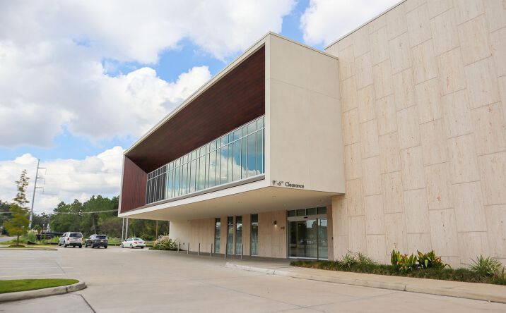 Pictures of Office property located at 6411 Perkins Rd, Baton Rouge, LA 70808 for lease - image #1