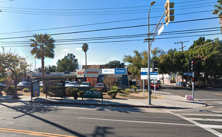 Pictures of Retail property located at 2715 S Western Ave, Los Angeles, CA 90018 for lease - image #1