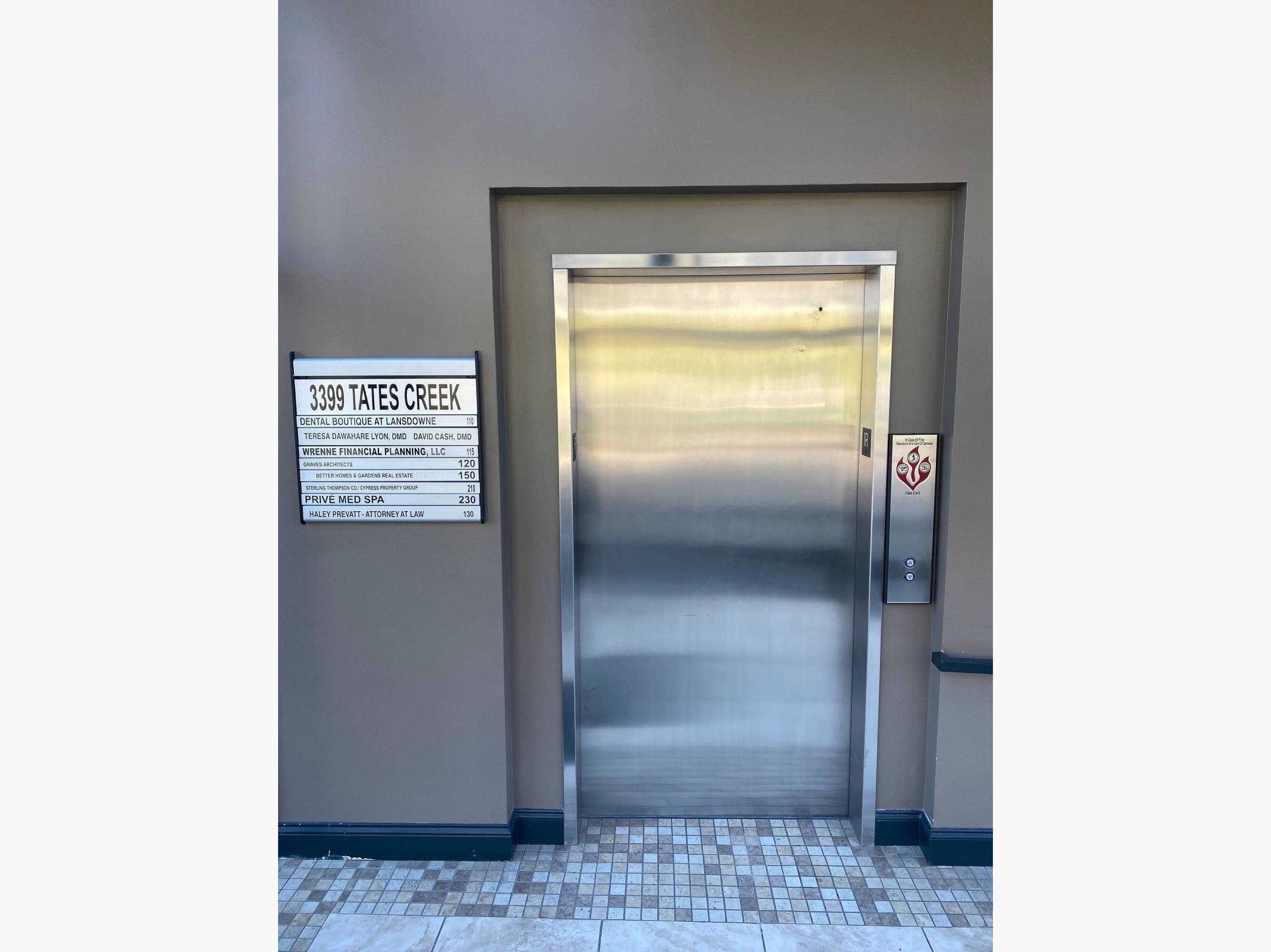 3399 Tates Creek Rd, Lexington, KY 40502