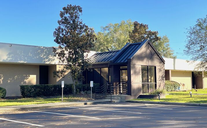 Pictures of Office property located at 404 SW 140th Terrace, Newberry, FL 32669 for lease - image #1