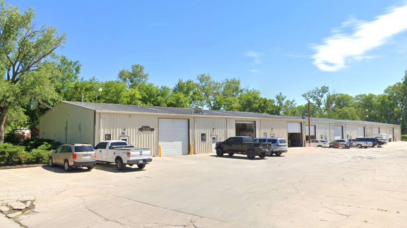 6455 S 86th Cir, Omaha, NE 68127 Industrial Space for Lease