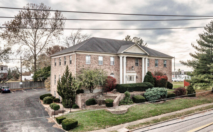 Pictures of Office property located at 116 Cliff Cave Rd, St. Louis, MO 63129 for lease - image #1