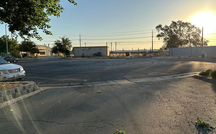 Pictures of Industrial property located at 6108 27th St, Sacramento, CA 95822 for lease - image #1