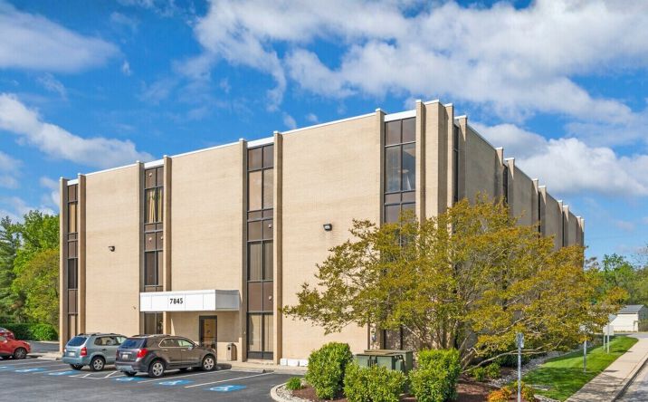 Pictures of Office property located at 7845 Oakwood Rd, Glen Burnie, MD 21061 for lease - image #1