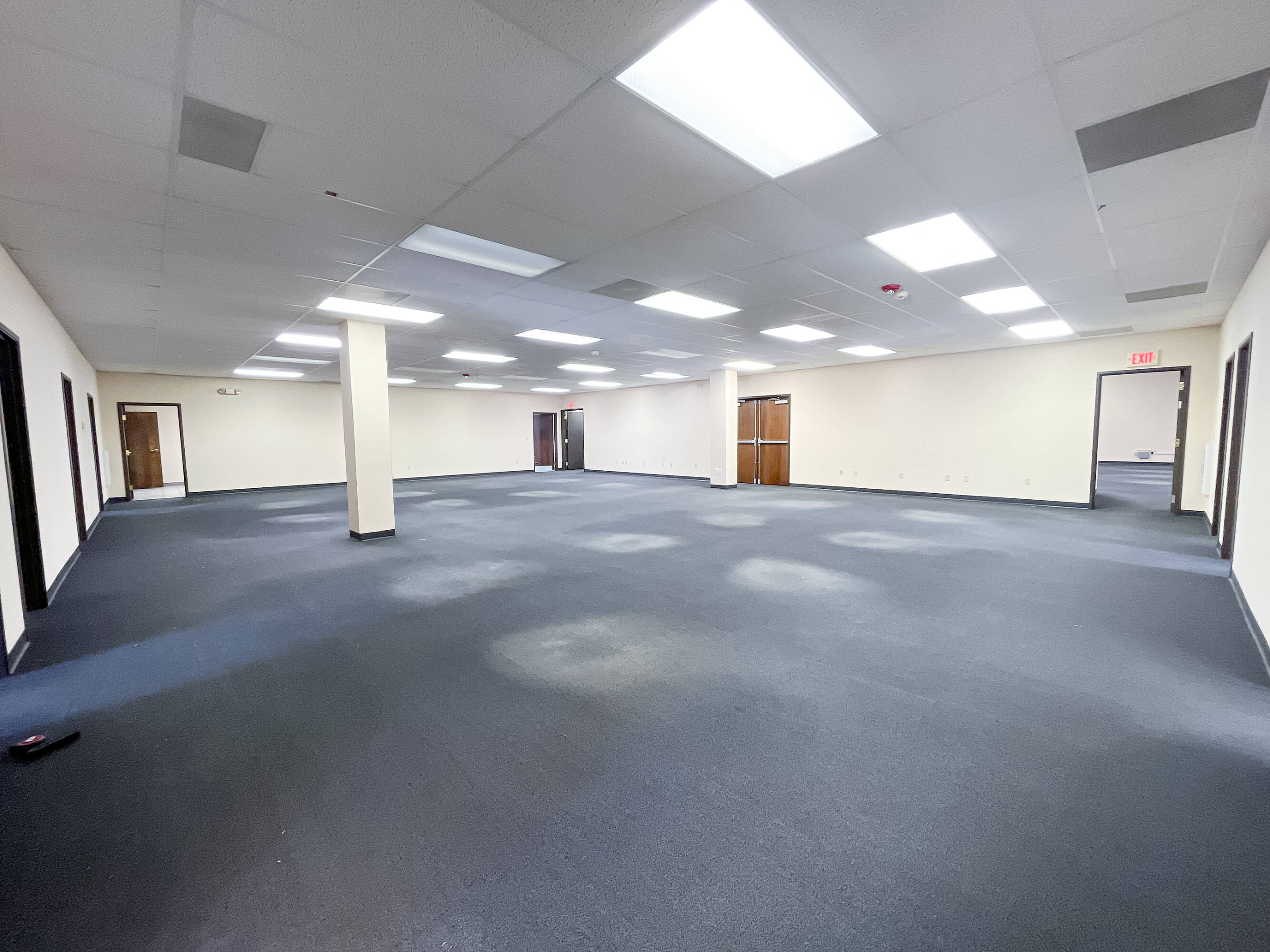 1302 N Grand St, Hutchinson, KS 67501