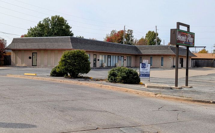 Pictures of Retail, Office, Special Purpose property located at 4704 NW Motif Manor Blvd, Lawton, OK 73505 for lease - image #1
