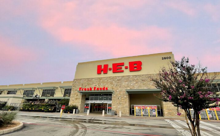 Pictures of Retail property located at 1431 W Whitestone Blvd, Cedar Park, TX 78613 for lease - image #1
