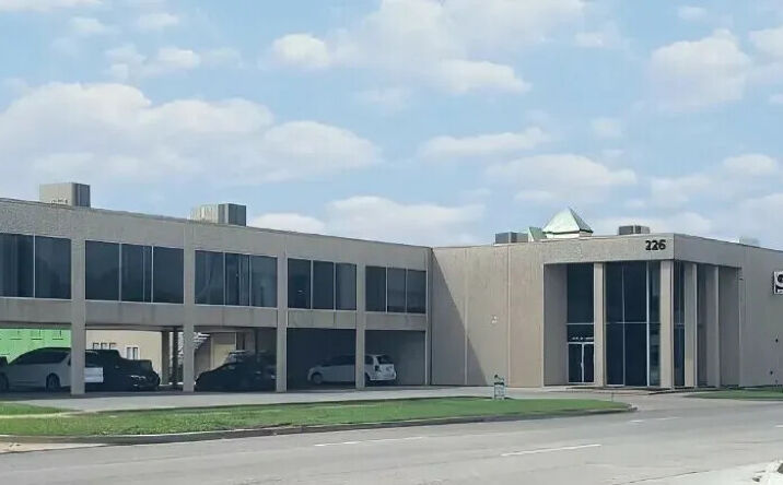 Pictures of Office property located at 226 W Gray St, Norman, OK 73069 for lease - image #1
